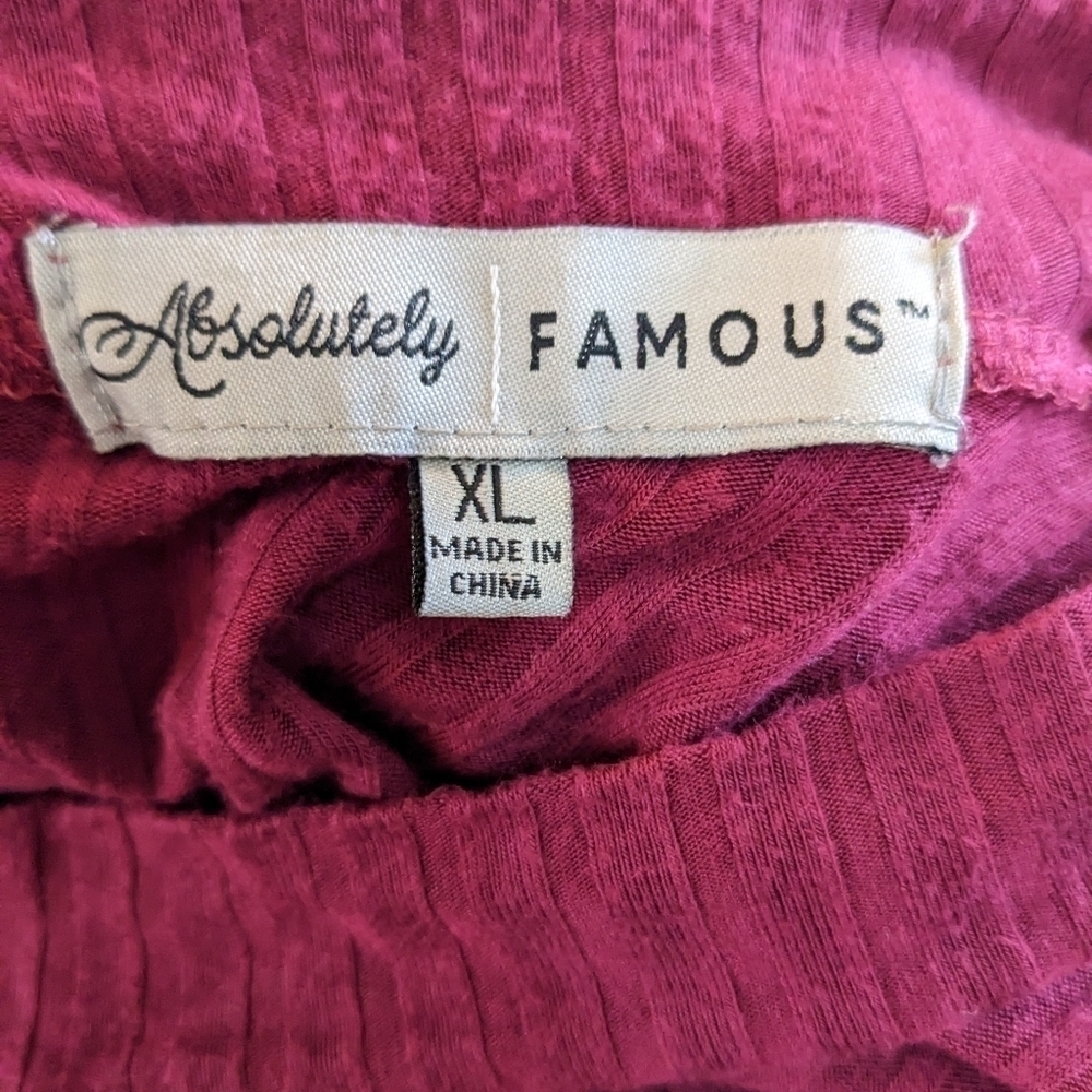 Pre-owned absolutely famous beautifully designed neckline shirt, size XL, TD - Picture 4 of 4